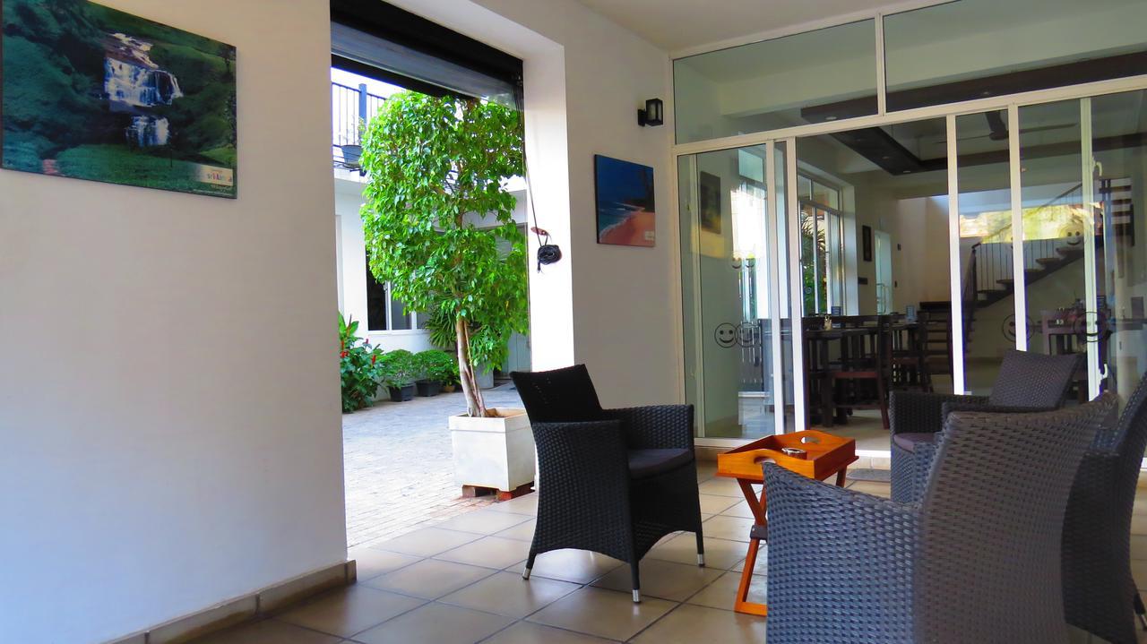 Chapelton House Bed and Breakfast Colombo Exteriör bild