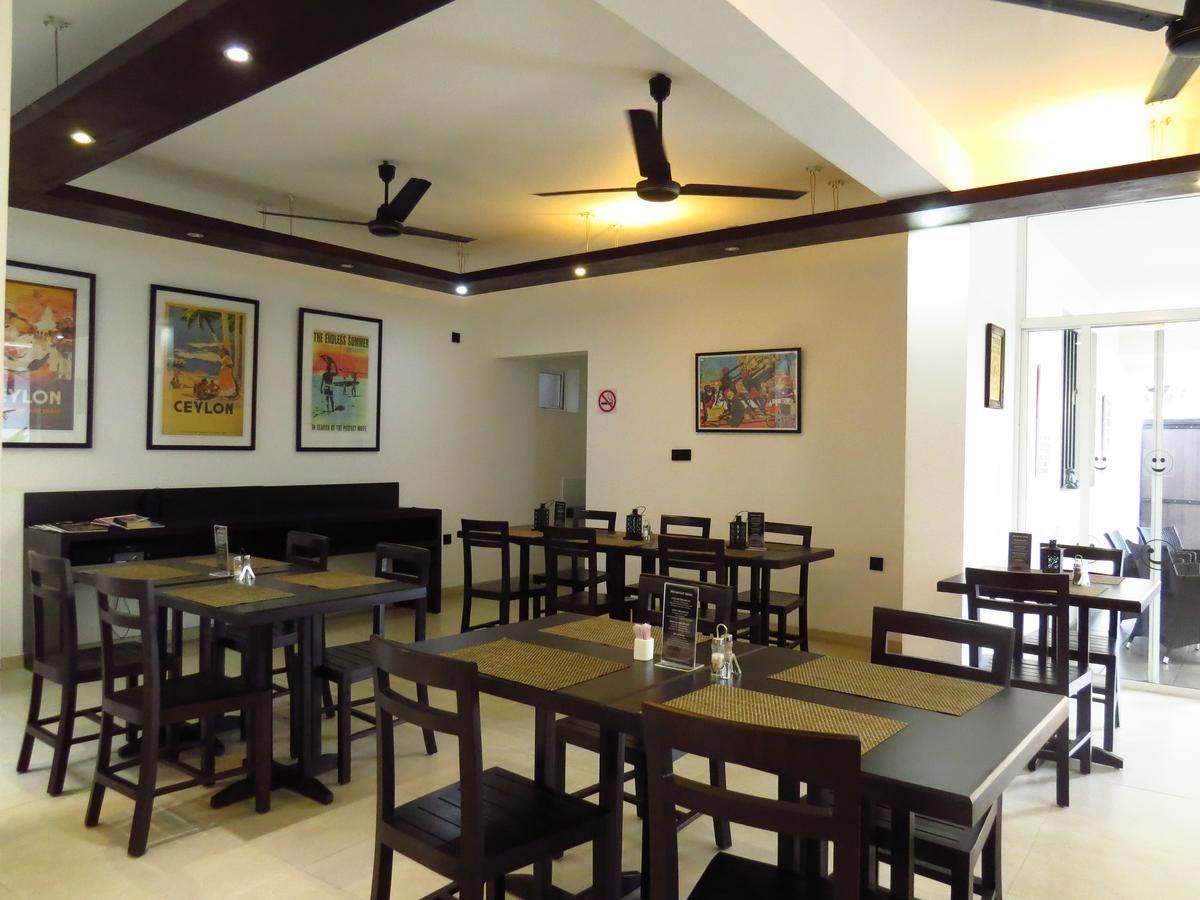 Chapelton House Bed and Breakfast Colombo Exteriör bild