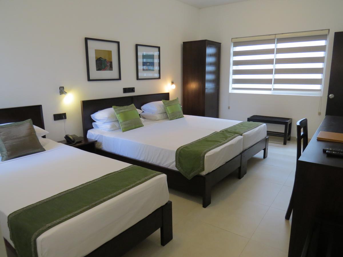 Chapelton House Bed and Breakfast Colombo Exteriör bild